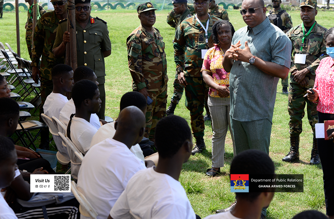 DEPUTY DEFENCE MINISTER APPLAUDS GAF PERSONNEL - Image 2
